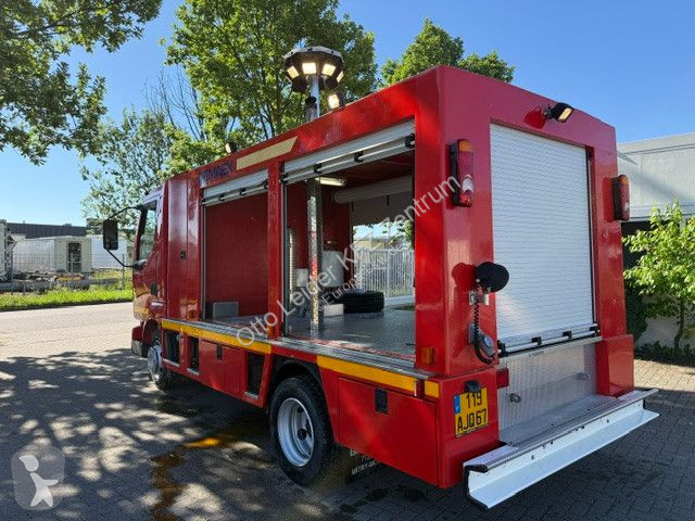 Vrachtwagen Renault M 180  STROM AEGAT  220 V