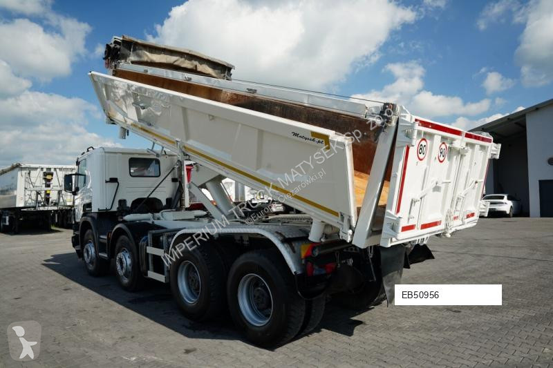 شاحنة Scania P 440 / 8x4 / WYWROTKA 2 STRONNA /...