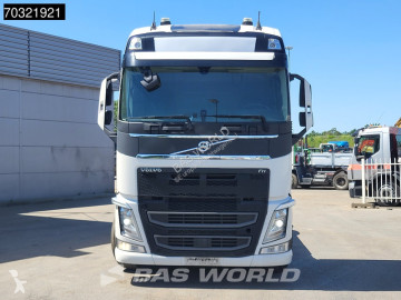 Camión chasis Volvo
