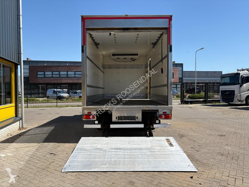 شاحنة Renault 220 DXI + CARRIER XARIOS 600 +...