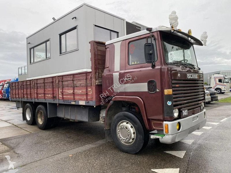 شاحنة Scania LB V8 6X2 - BOX 7,35 METER