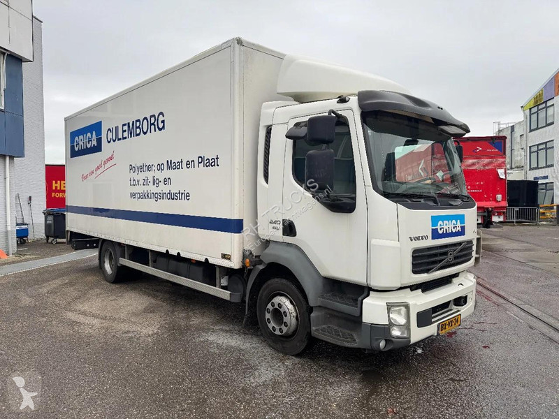 شاحنة Volvo 12.240 4X2 EURO 5 CLOSED BOX TÜV...