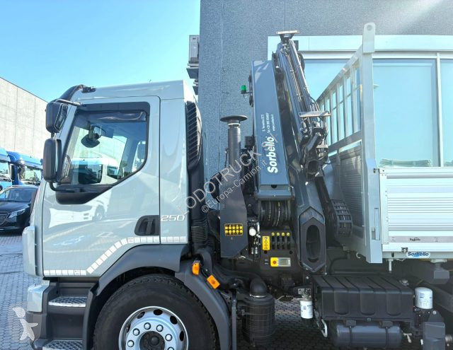 Camion Volvo FL
