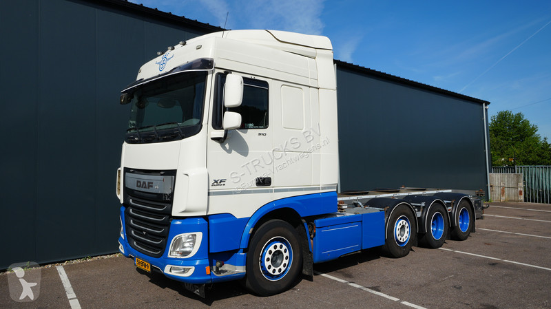 شاحنة DAF 510 8x2 20FT container transport truck
