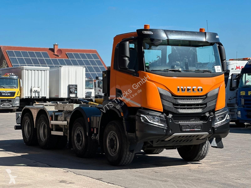 شاحنة Iveco XWay 480 8x4 BL  PALFINGER P24A AK...