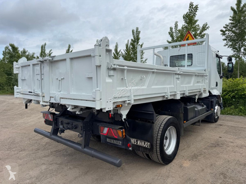 شاحنة Renault 220 DCI