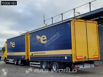 Камион подвижни завеси Volvo