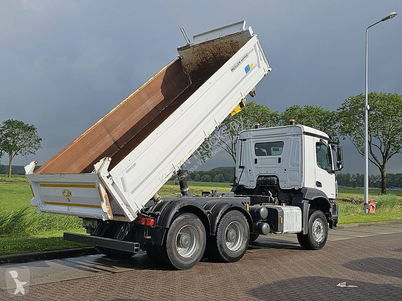 شاحنة Mercedes AROCS 2646 6X4 MEILLER BORDMAT.