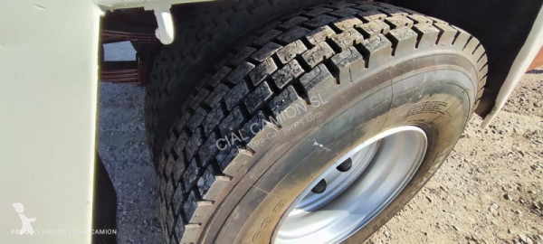 Camión plataforma estándar Iveco