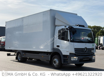 شاحنة عربة مقفلة Mercedes