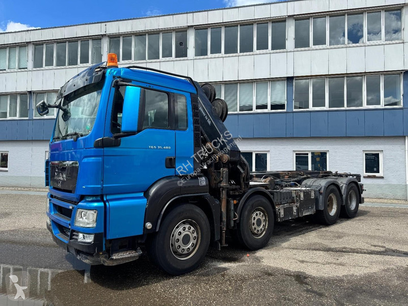 شاحنة MAN 35.480 8X4 + HMF 2420K5 + CABLELIFT +...