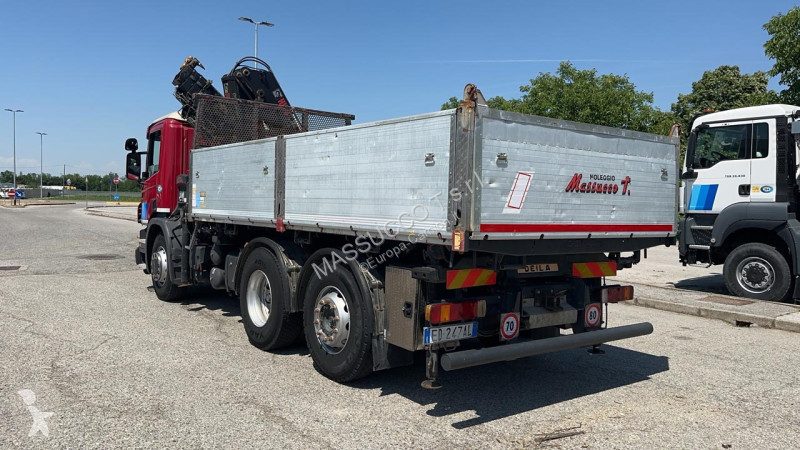 شاحنة Scania P320 DB 6x2