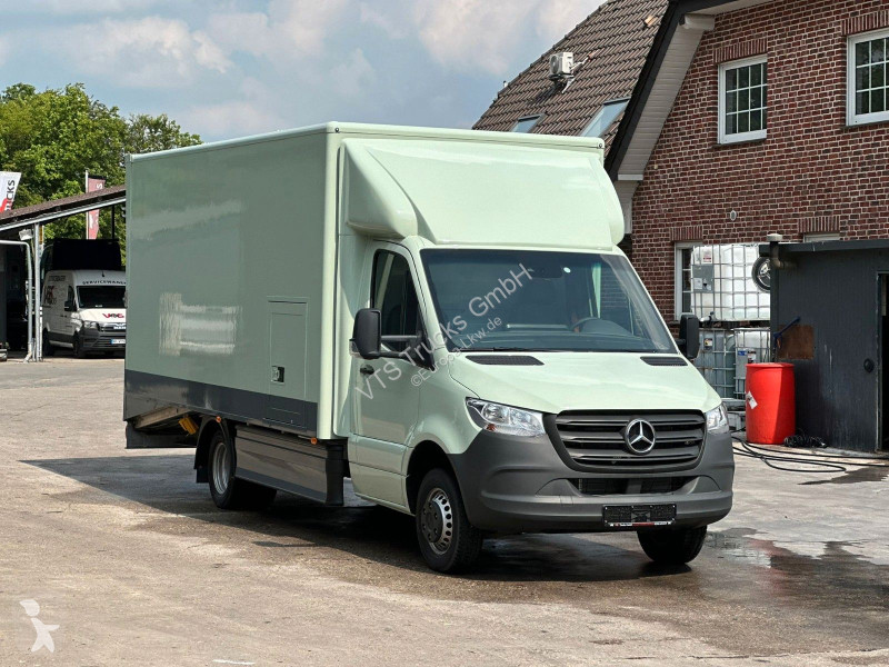 Lastbil Mercedes 519 CDI CAZOO...