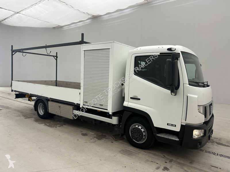 شاحنة Nissan 56.15