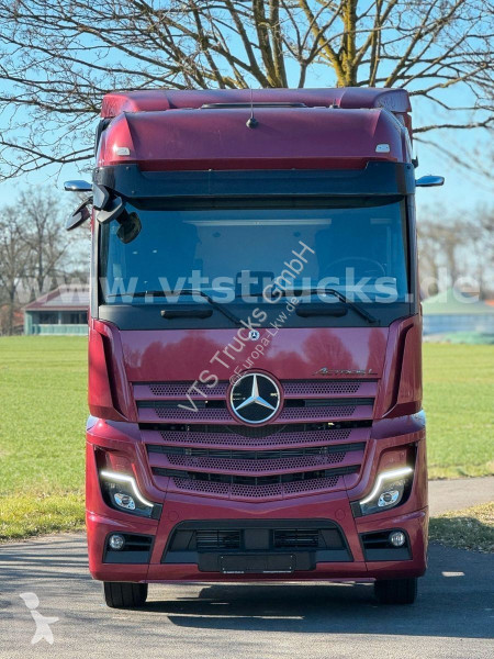 شاحنة Mercedes 2551 L 6x2...