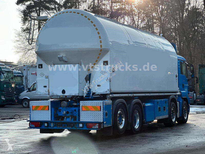 شاحنة MAN 35.440 8x2 Euro5 Feldbinder...