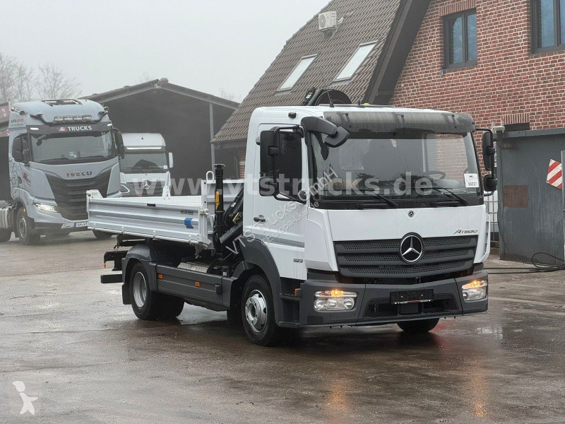 Vrachtwagen Mercedes 823 4x2 Meiller...