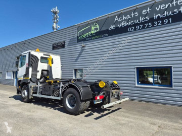 Renault hook arm system truck