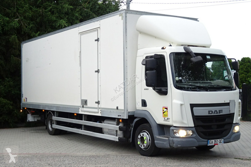شاحنة DAF LF 220 Euro 6 kontener 18p winda...