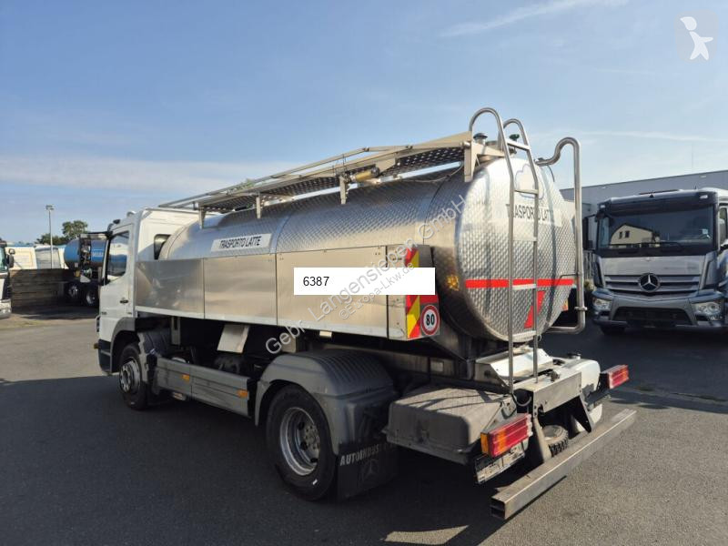شاحنة Mercedes 1529 Isoliert - Impeller...