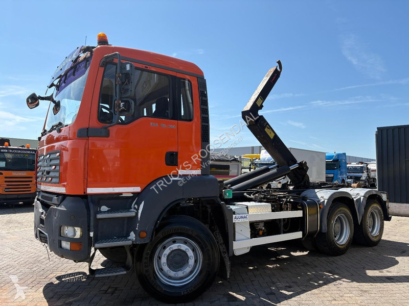 شاحنة MAN TGA + 6X4 + HOOK ARM SYSTEM + MANUAL...