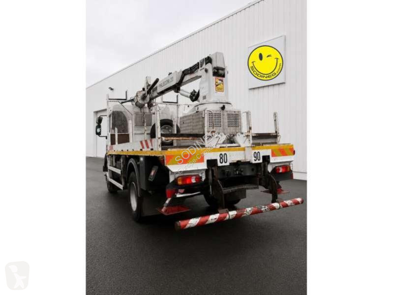 شاحنة Renault  TARIERE D16K280 4X4