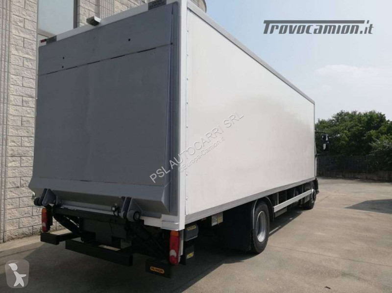 شاحنة Renault D16-240