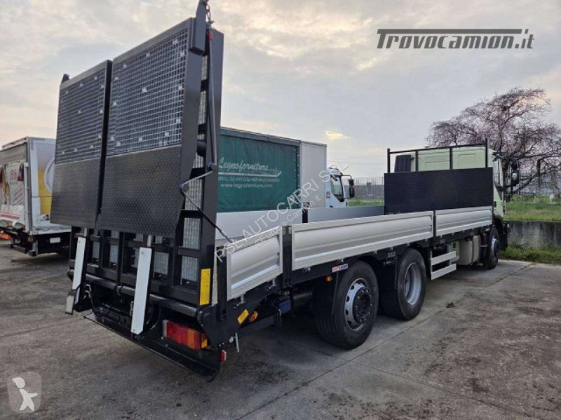 شاحنة Iveco AD 260S31
