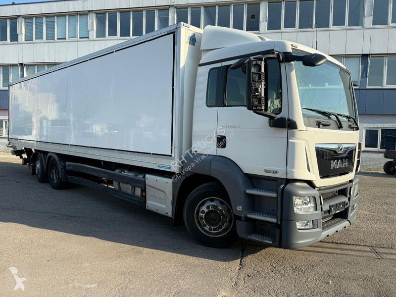 شاحنة MAN TGS 6X2 EURO 6 + BOX 9,70 M + ZEPRO...