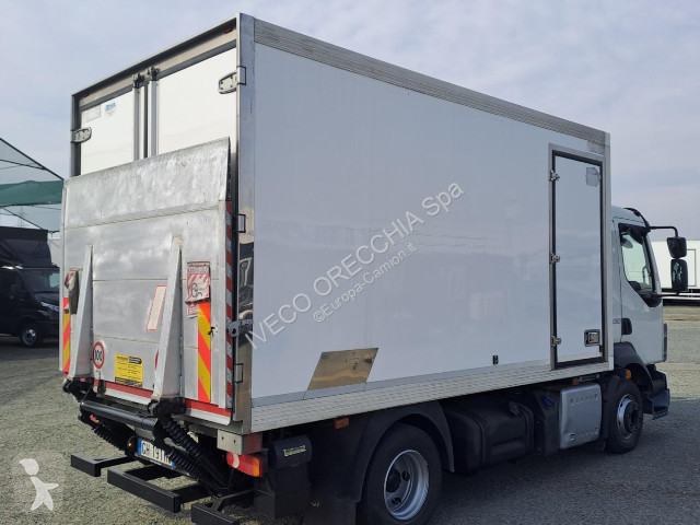 شاحنة Volvo FL100