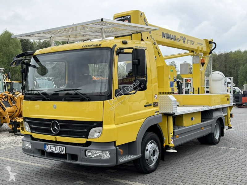 Camion Mercedes Zwyżka WUMAG WT 170 17m w bok...