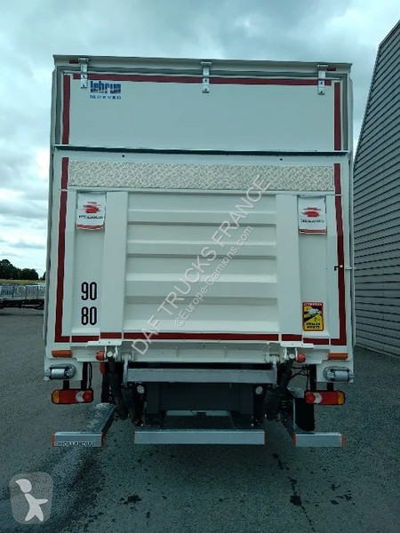 شاحنة DAF XB 230  4X2