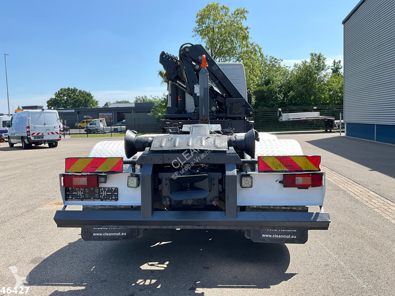 شاحنة Volvo 480 8x4 Hiab 28 Tonmeter laadkraan