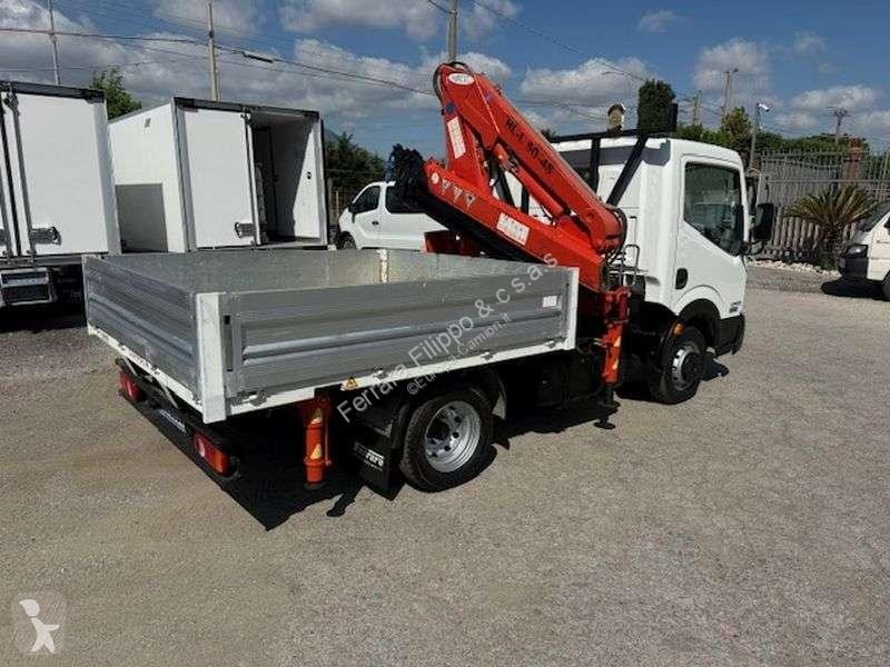 شاحنة Nissan cabstar 35.13