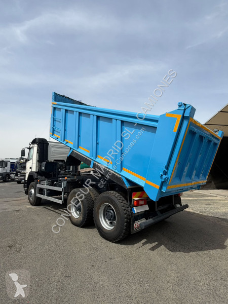 شاحنة Volvo  DUMPER