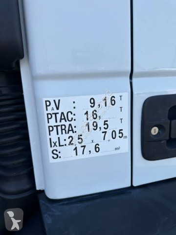 شاحنة قلابة جانبية Iveco