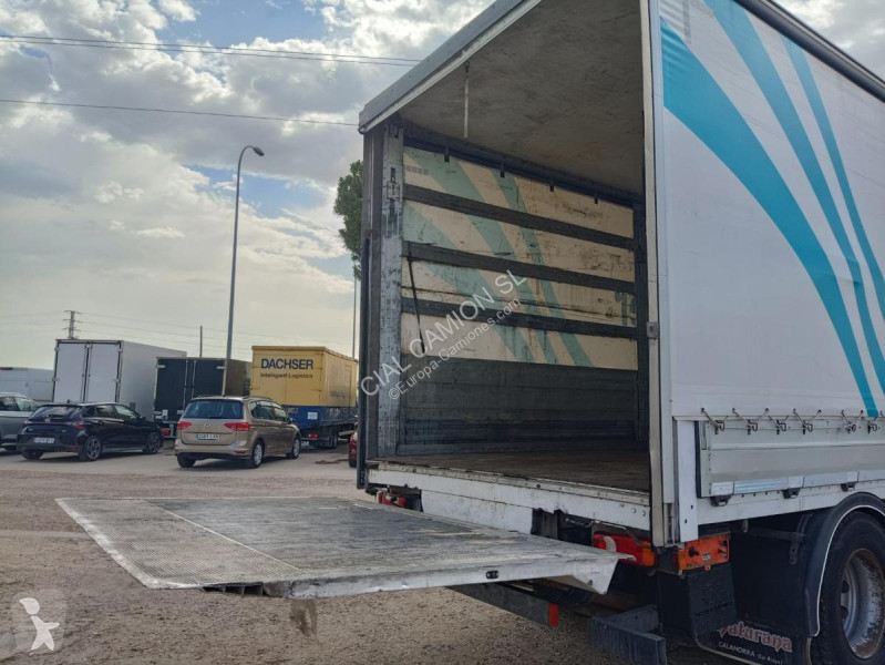 شاحنة Iveco  180E 25