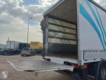 Camión lona Iveco