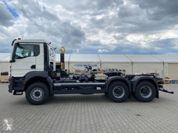Camion scarrabile MAN nuovo