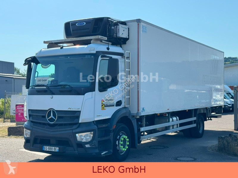 شاحنة Mercedes 1827 Mit Carrier Sp 1250Mt