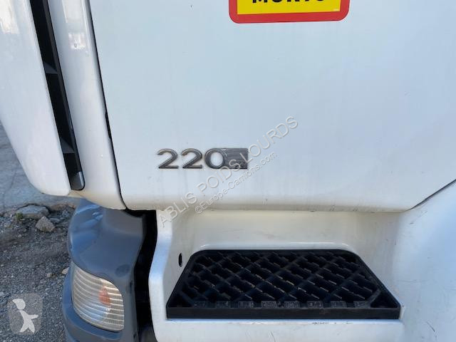شاحنة Renault 220