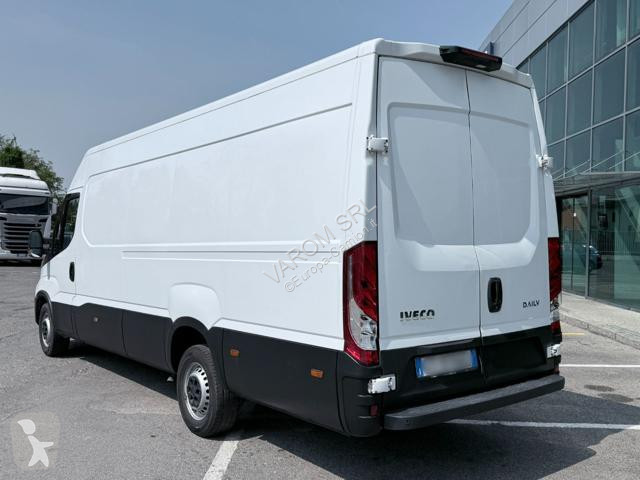 Teherautó Iveco DAILY