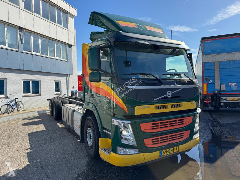 شاحنة Volvo 420 6X2 EURO 6 - 605.945 KM -...