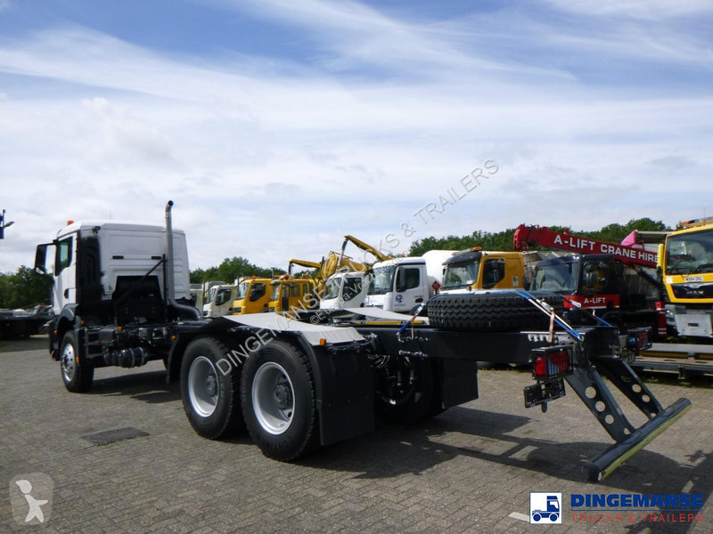 شاحنة MAN 33.360 6x4 chassis Euro 2 new/unused