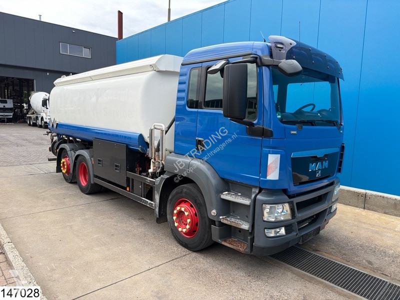 شاحنة MAN TGS  6x2, EURO 5, ADR, 20.570 Liter,...