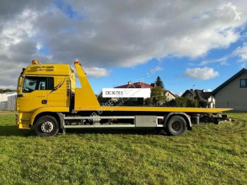 Camion dépannage MAN