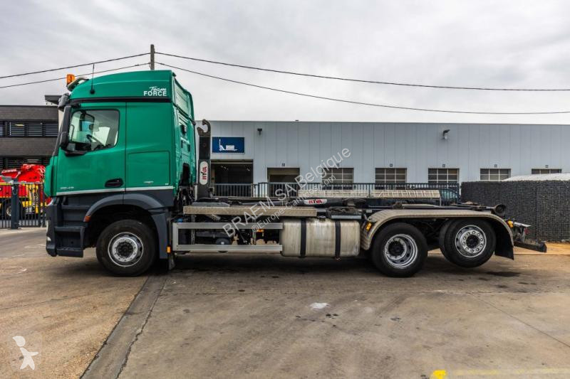 شاحنة Mercedes 2643 L