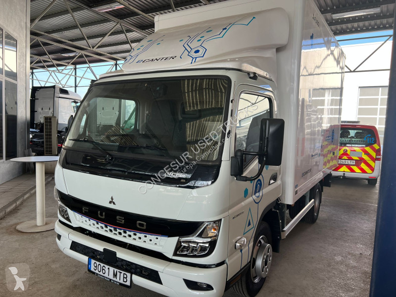 شاحنة Fuso 4 Ton 4C15e