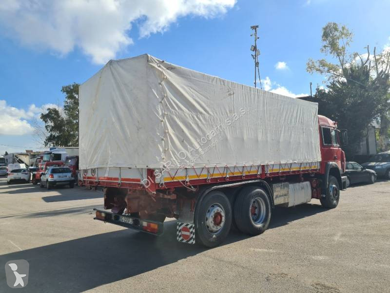 شاحنة Iveco