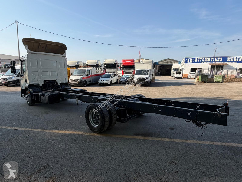 شاحنة DAF LF 210